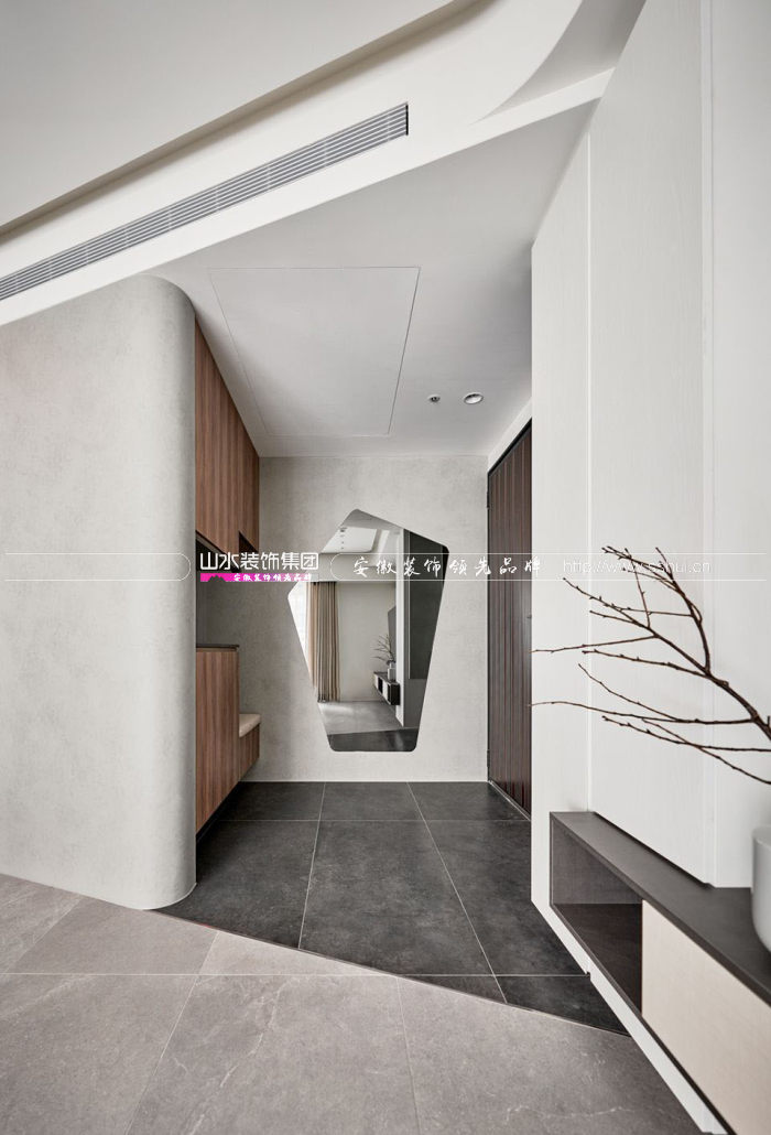 玄關(guān)地面選什(shén)麼地磚更适合?這(zhè)幾種地磚可以放(fàng)心選 玄關(guān)地面選什(shén)麼地磚更适合?這(zhè)幾種地磚可以放(fàng)心選